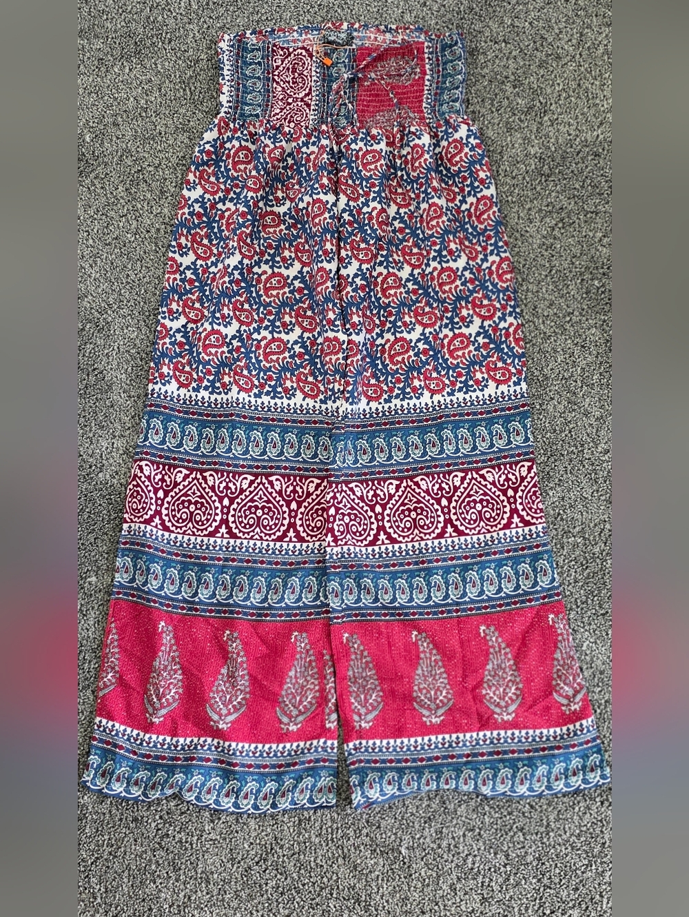 NWOT Boho Wide Legged Flowy Pants Size Large
